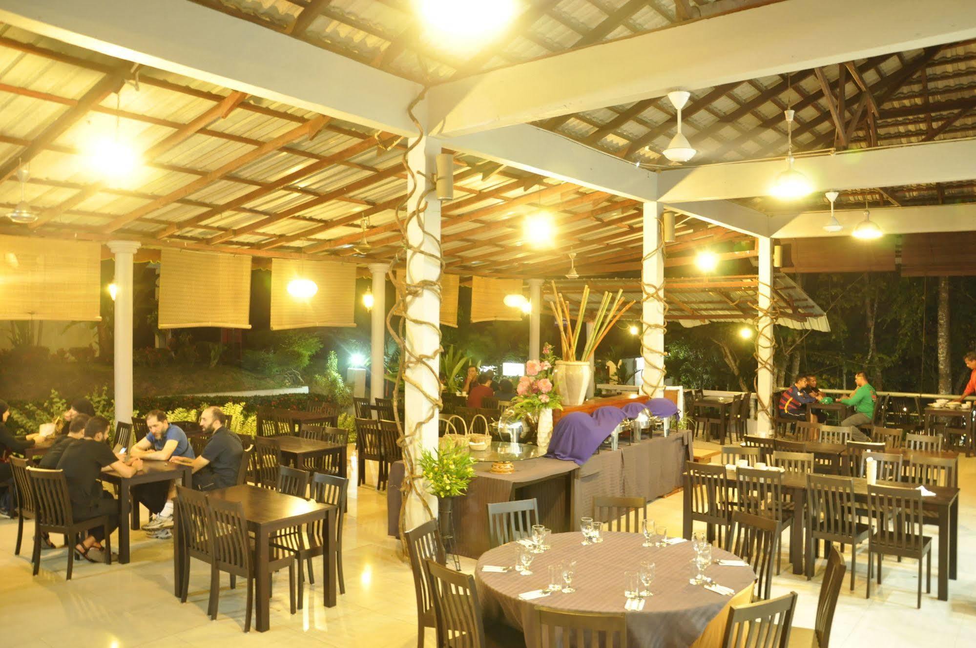 كُوالا تاهان Han Rainforest Resort المظهر الخارجي الصورة