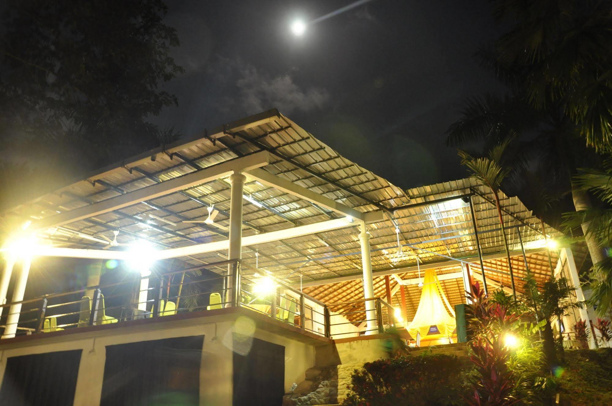 كُوالا تاهان Han Rainforest Resort المظهر الخارجي الصورة