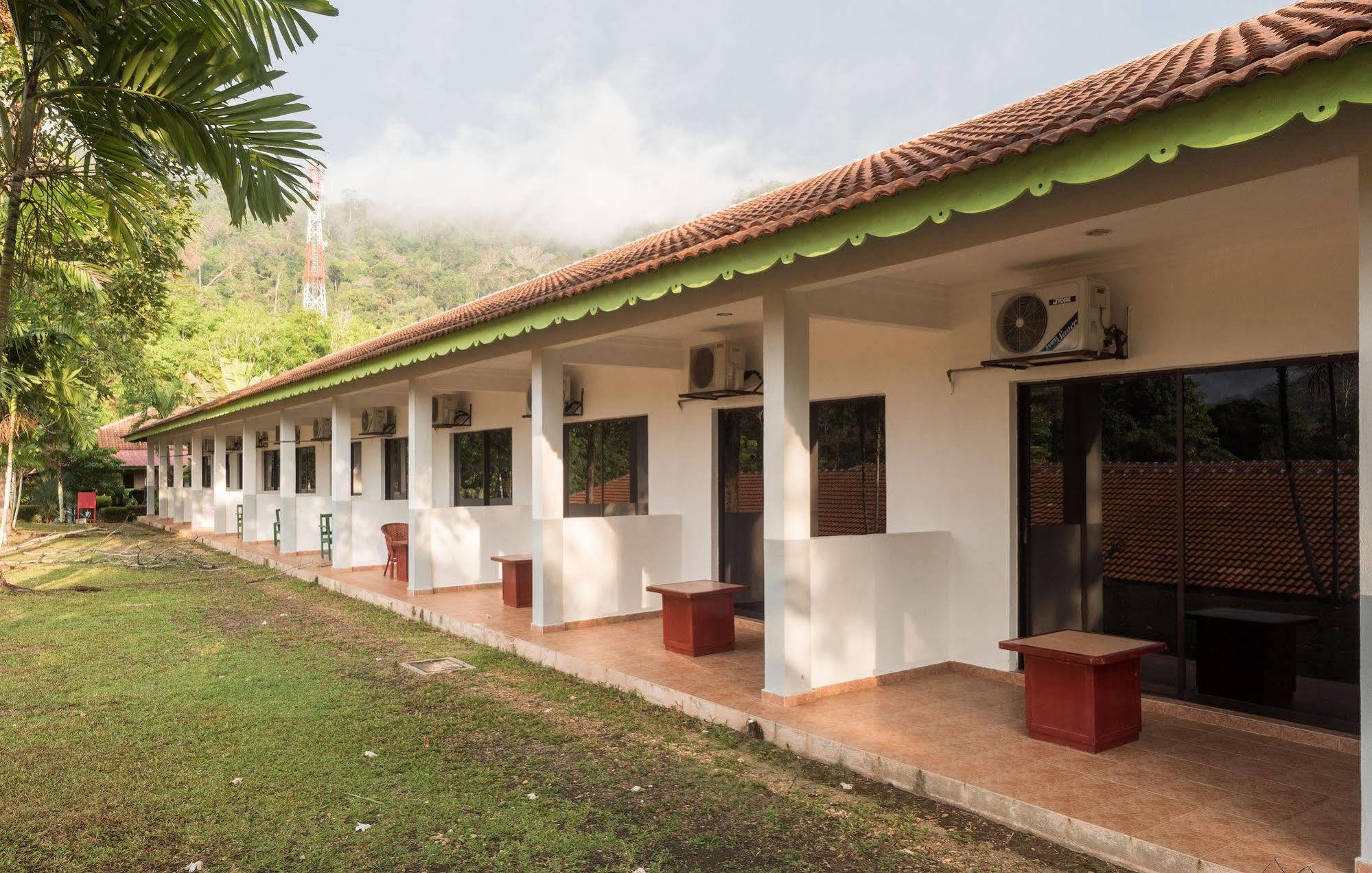 كُوالا تاهان Han Rainforest Resort المظهر الخارجي الصورة